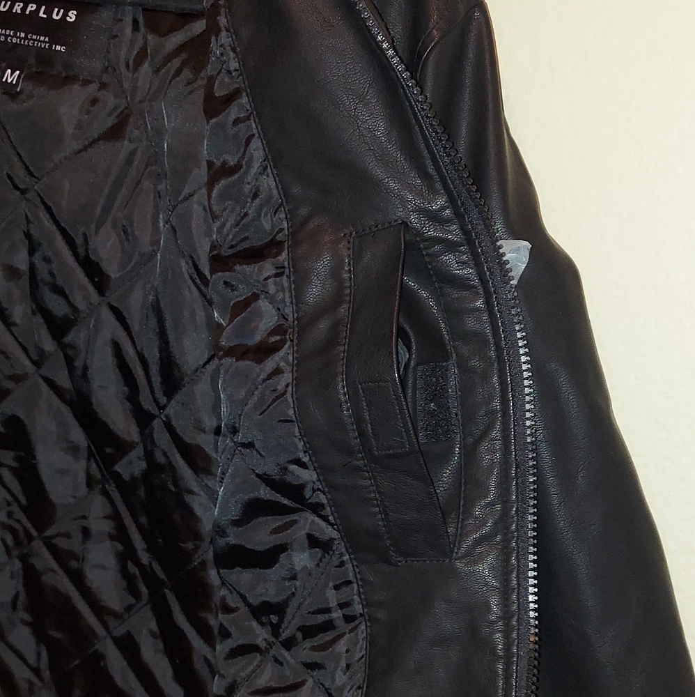 Jacket - Picture 8 of 8
